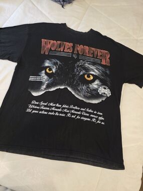 Wolves Forever Black Graphic Tee